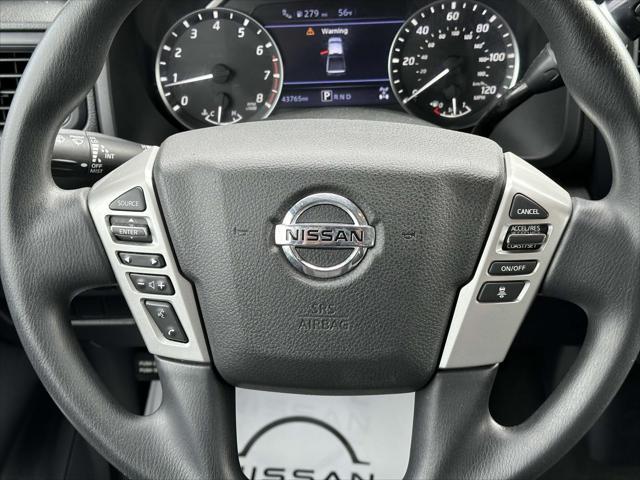 2022 nissan titan sv