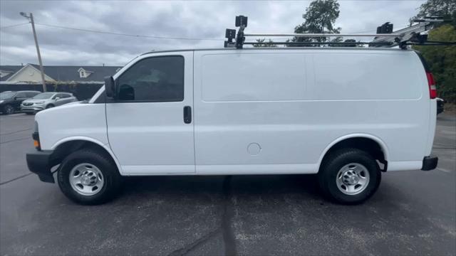 2022 chevrolet express 2500 work van