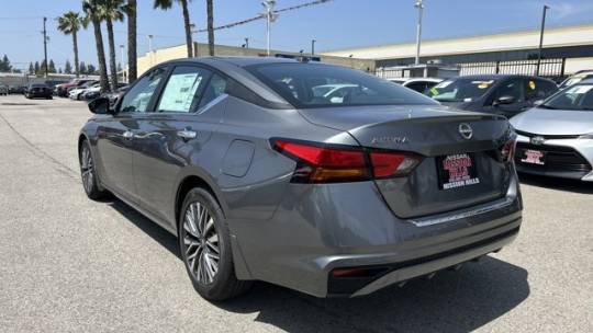 2025 Nissan Altima