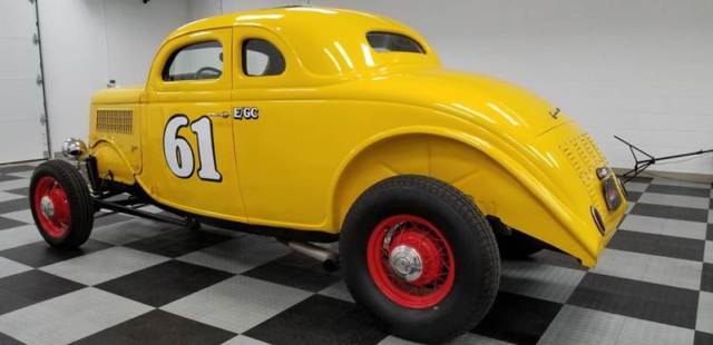 1935 ford super deluxe