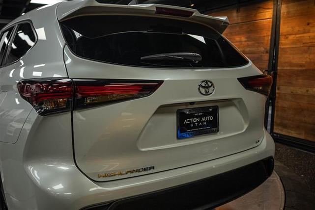 2024 toyota highlander le