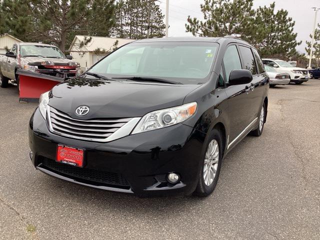 2016 toyota sienna xle