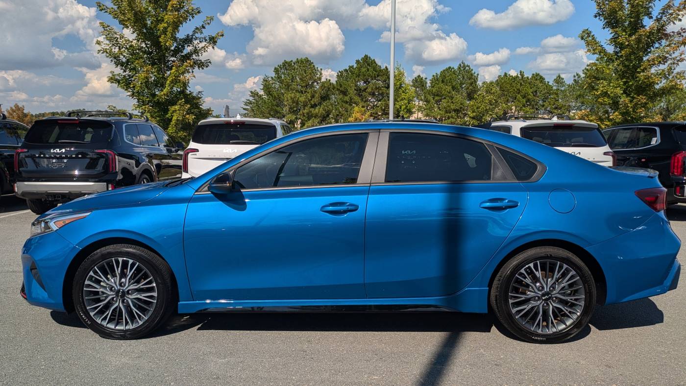 2023 kia forte gt-line