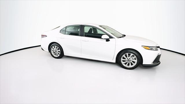 2023 toyota camry le
