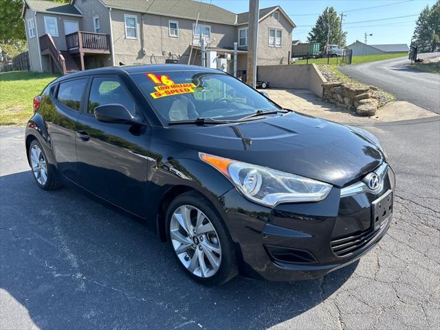 2016 hyundai veloster base