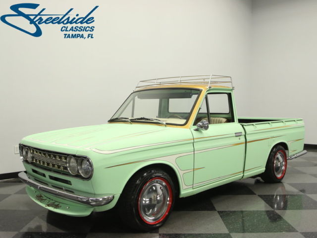 very cool custom datsun, #'s match 1.6 4 cyl, 4 spd manual, nice vintage touches