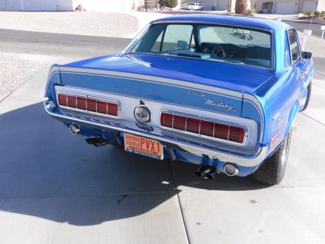 vintage 1968 4-speed mustang