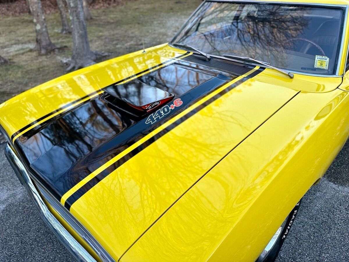 1970 plymouth roadrunner coupe yellow rwd manual