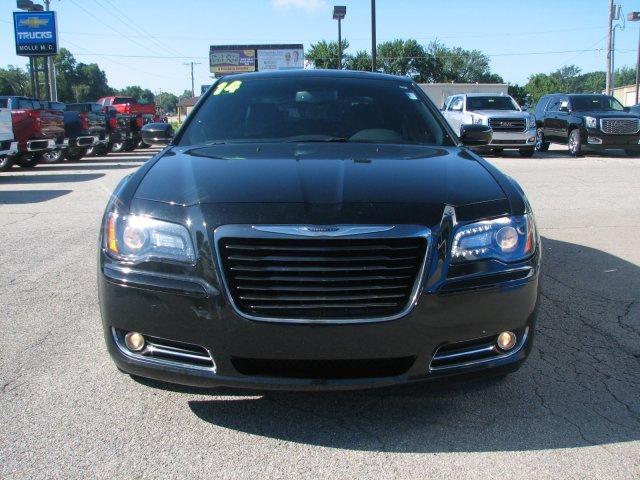used 2014 chrysler 300 s awd frontenac, ks 66763 for sale in pittsburg, kansas