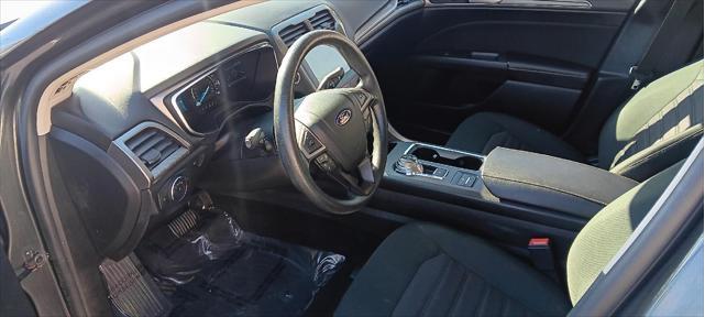 2020 ford fusion se