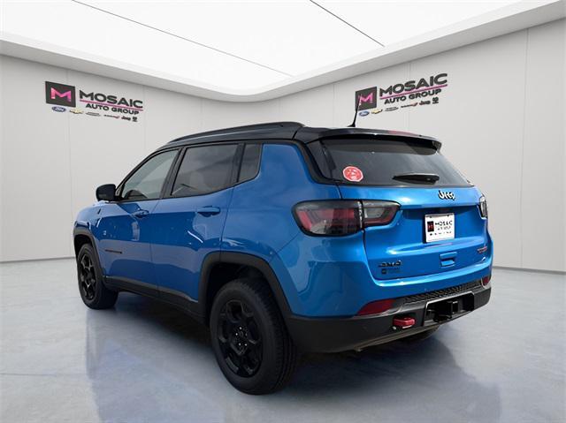 2023 jeep compass trailhawk