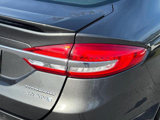 2017 ford fusion hybrid titanium