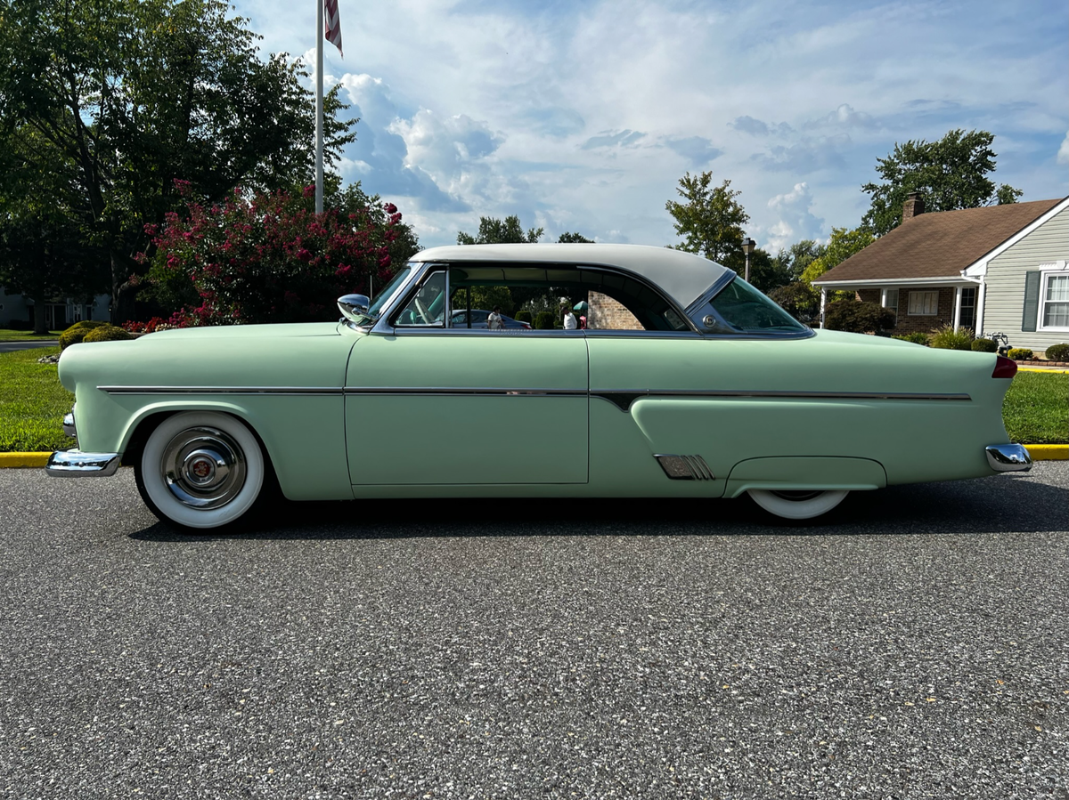 1954 ford crestline victoria "one mint julep" kustom car