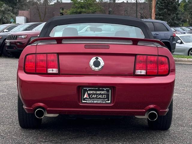 2006 ford mustang base