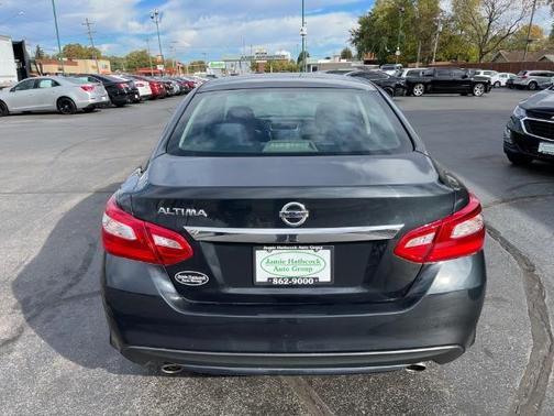 2017 nissan altima in minneapolis, minnesota