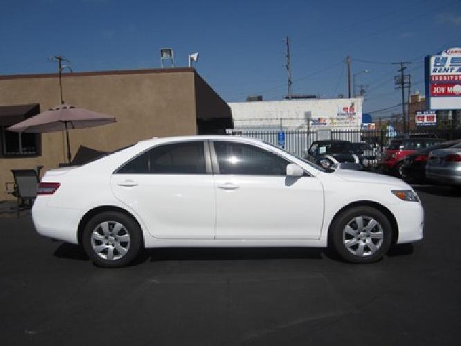 2011 toyota camry le white 23,437 mile in los angeles, ca