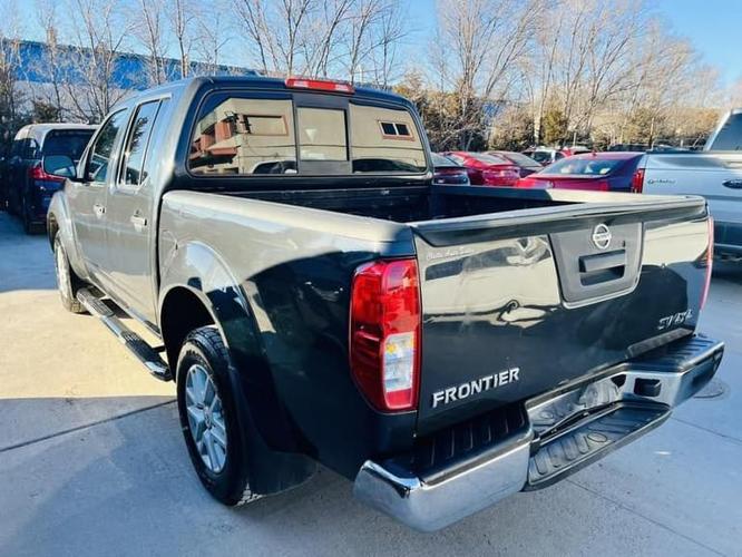 2015 nissan frontier crew cab sv pickup 4d 5 ft in lincoln, nebraska