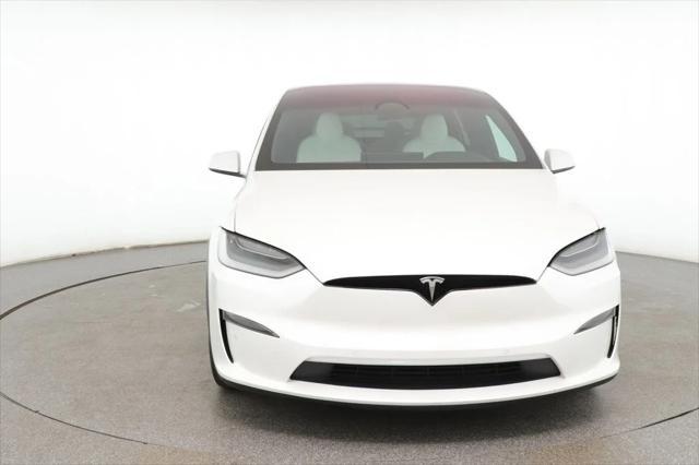 2022 tesla model x dual motor all-wheel drive