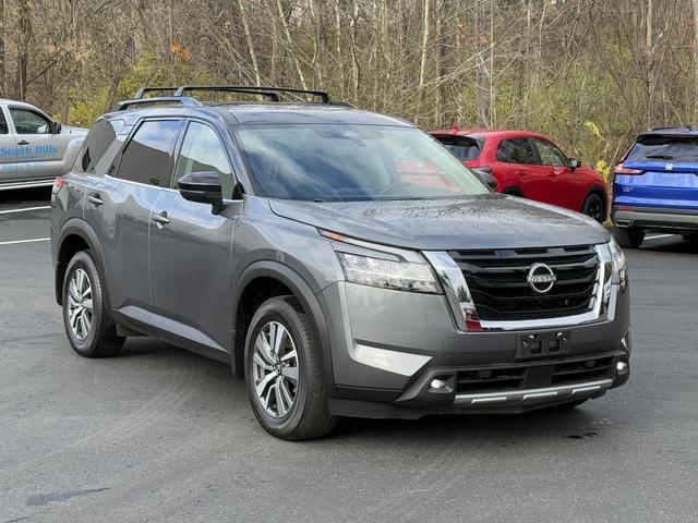2023 nissan pathfinder sl 4wd