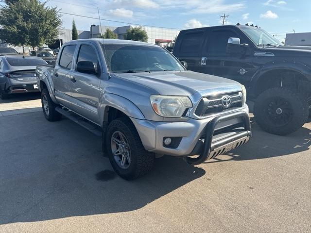 2014 toyota tacoma base