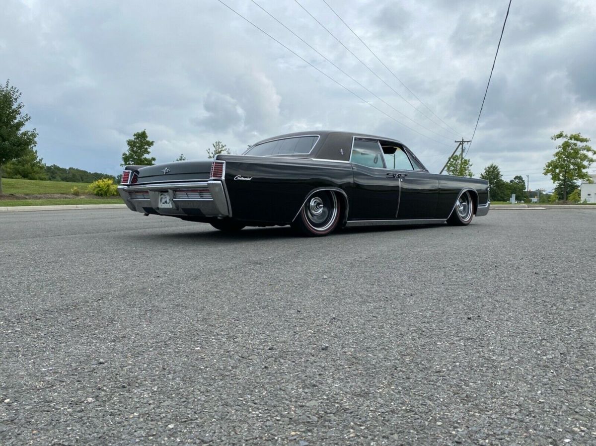 1968 lincoln continental on air bags