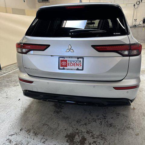2022 mitsubishi outlander se launch edition s-awc