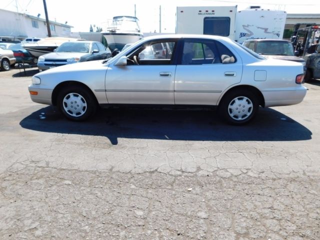 1994 toyota camry le 2.2l i4 16v automatic sedan no reserve
