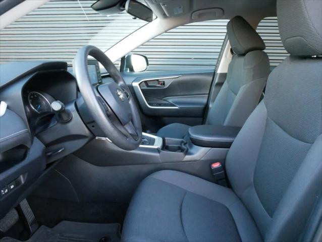 2021 toyota rav4 hybrid le