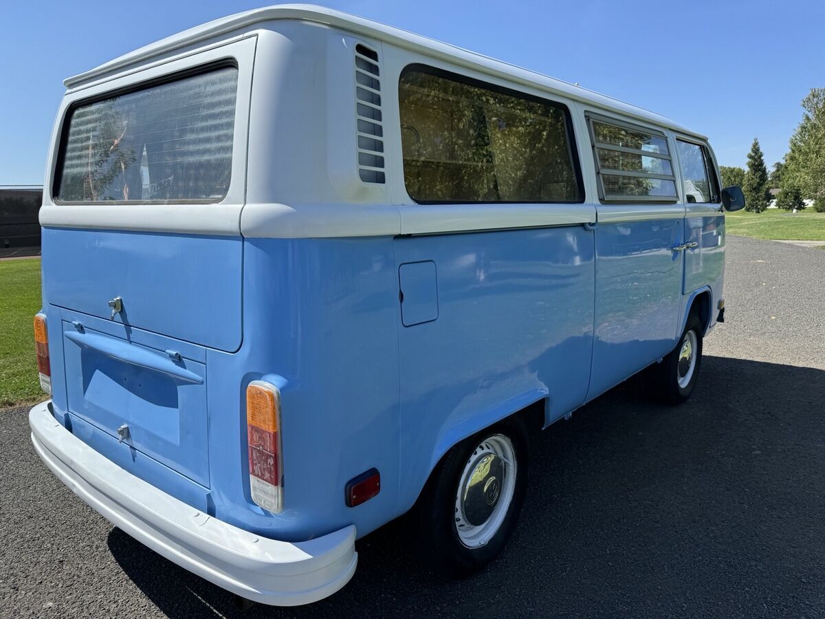 1973 volkswagen type 2 blue westfalia