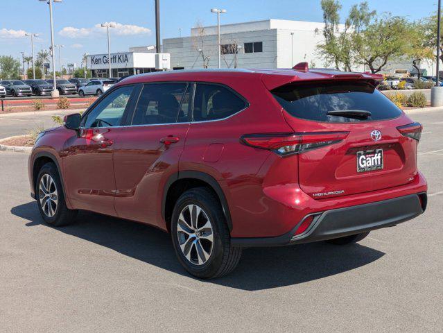 2023 toyota highlander xle
