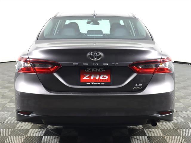 2022 toyota camry le