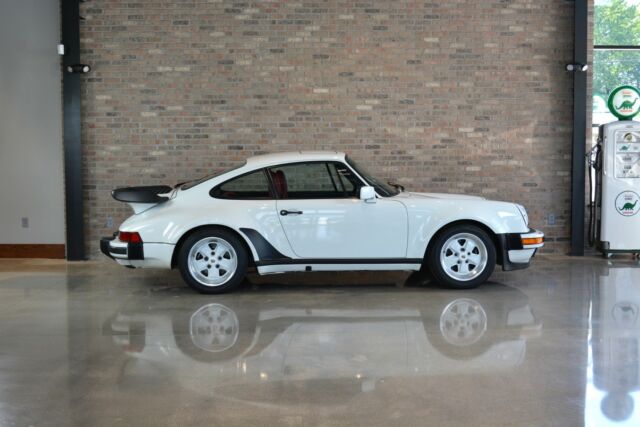 collector quality 1987 porsche 911 turbo coupe white
