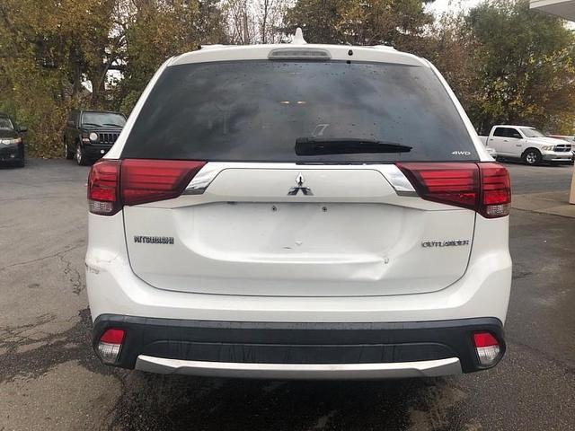 2018 mitsubishi outlander se