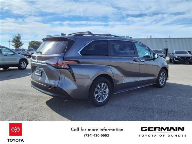 2022 toyota sienna xle 8 passenger