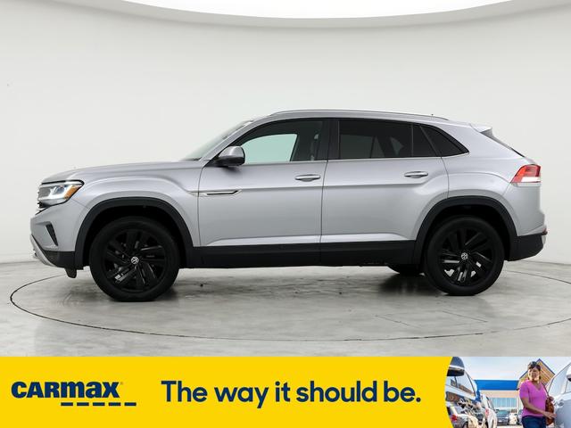 2022 volkswagen atlas cross sport se w/tech