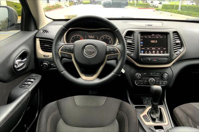 2016 jeep cherokee latitude