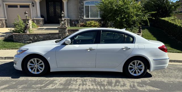 2013 hyundai genesis 3.8
