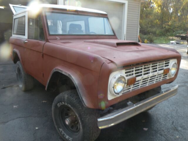 1974 ford bronco - 4 wheel drive - 302 v8 - runs and drives