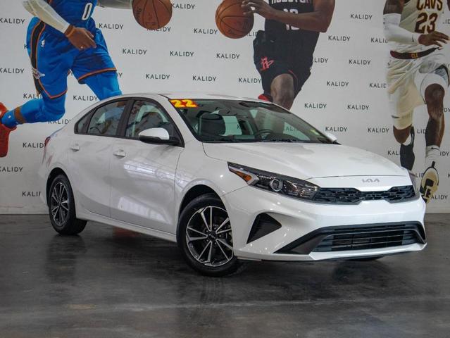 2022 kia forte lxs