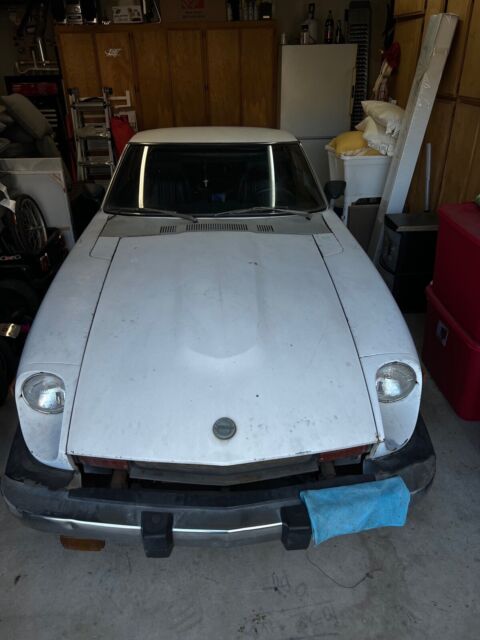1976 datsun 280z coupe white rwd automatic