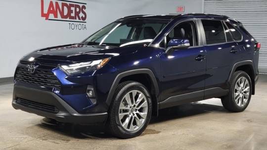 2022 toyota rav4 xle premium