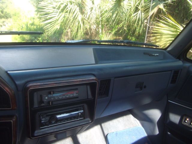 1989 ford xlt 1500 original straight 6 cylinder - desirable 5 -speed! look!