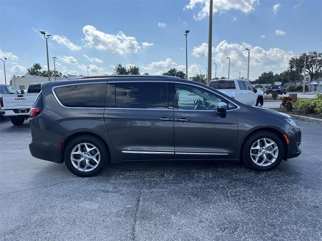 2020 chrysler pacifica limited