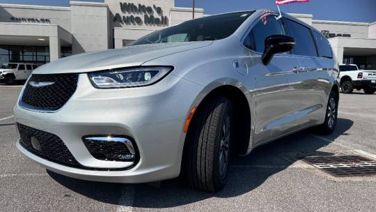 2024 Chrysler Pacifica