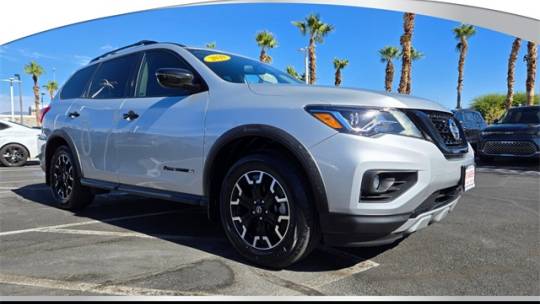 2020 nissan pathfinder sv