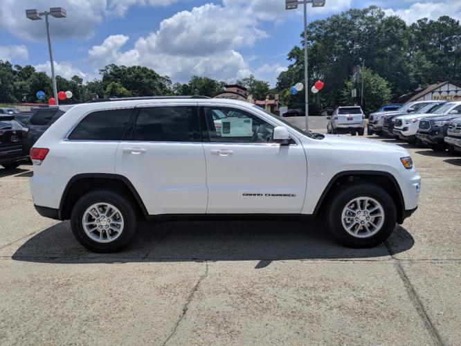 new 2019 jeep grand cherokee 4wd laredo laurel, ms 39440 for sale in choctaw, mississippi