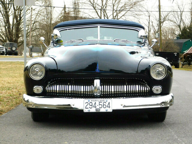 50's style custom, 4" chop, 350/330, 700r4, a/c, pwr steering & brakes; ex. cond