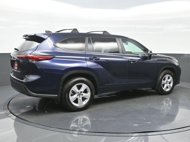 2023 toyota highlander le