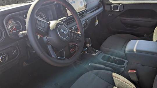 2024 Jeep Gladiator