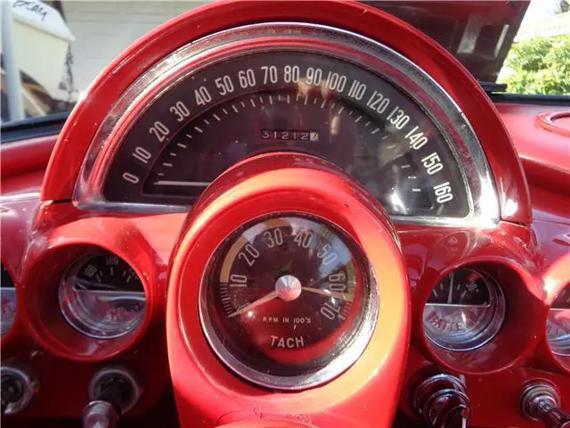 1962 chevrolet corvette convertible 31,212 miles classic collector car